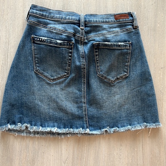 BLANKNYC Distressed Denim Skirt Size 27 - Picture 6 of 6